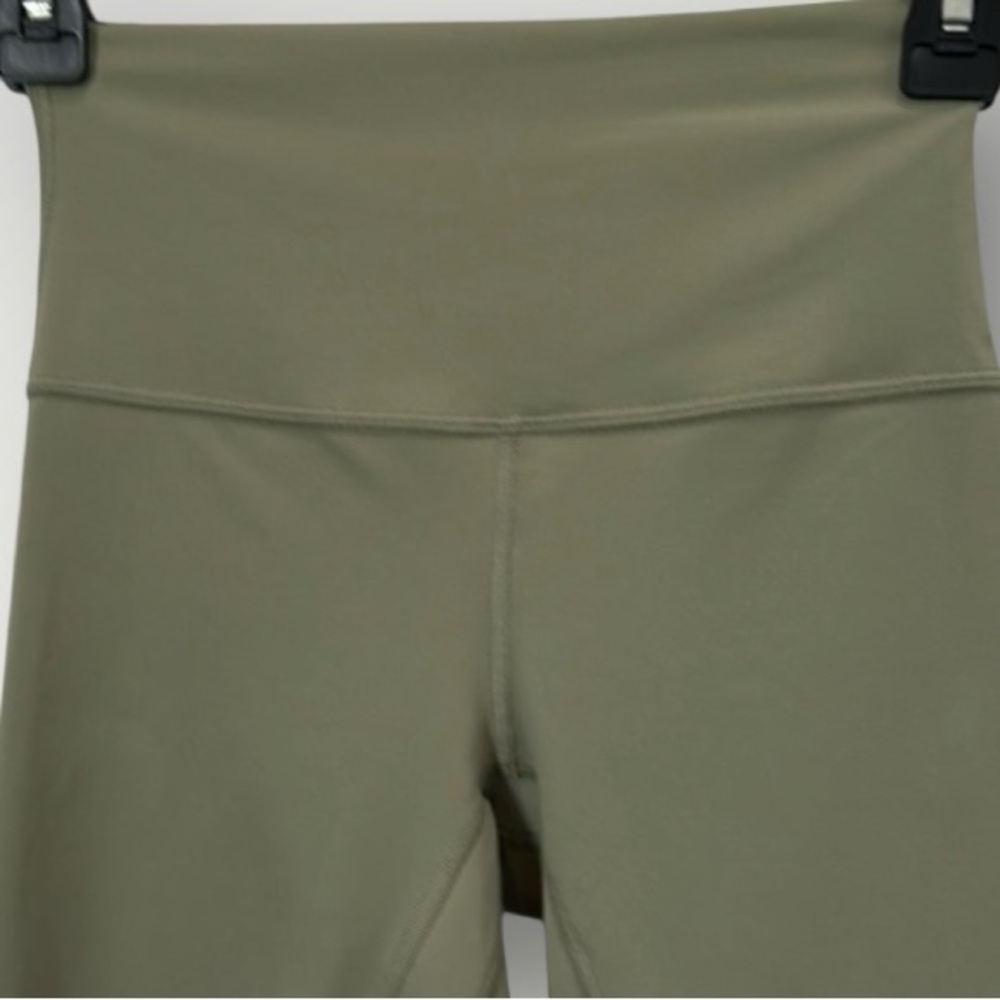 Lululemon Align NWT Womens HR 8” Short - Picture 3 of 12